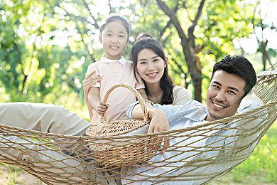 《刺客信条：英灵殿》发放新免费奖励：年轻艾吉奥传承服装